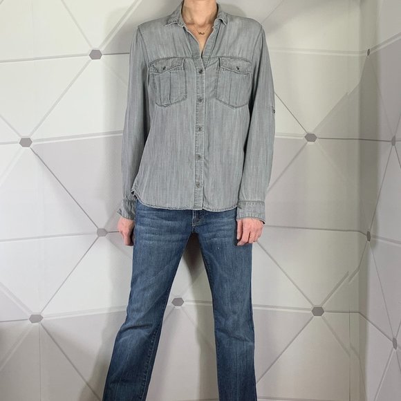 Cloth & Stone Collared Button-Up Shirt in Light Grey Tencel - Picture 8 of 9